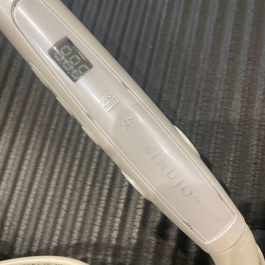 絹女　KINUJO ストレートアイロン