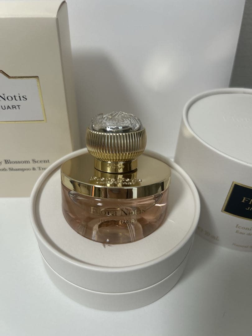 アイコニックブルーム オードパルファン30ml