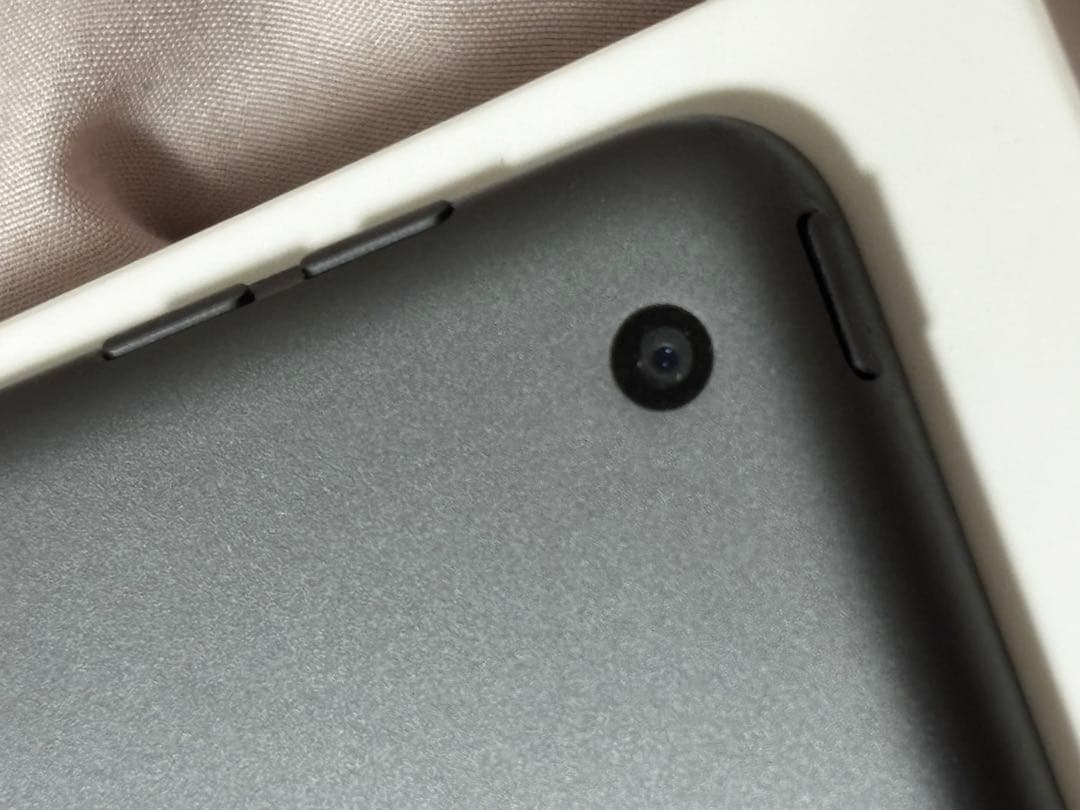 ipad8世代 32GB おまけ付き スペースグレー 10.2インチ