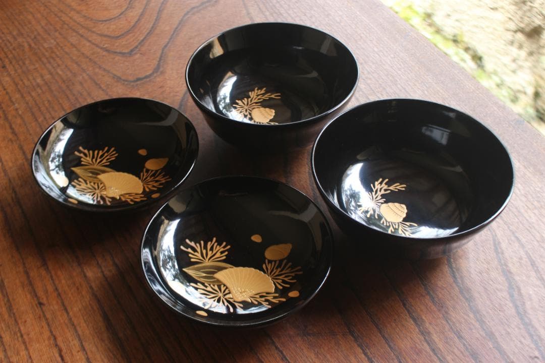 時代逸品！端正な黒漆に優美な貝尽くし蒔絵の映えるお椀2点（検輪島塗蒔絵椀吸い物椀