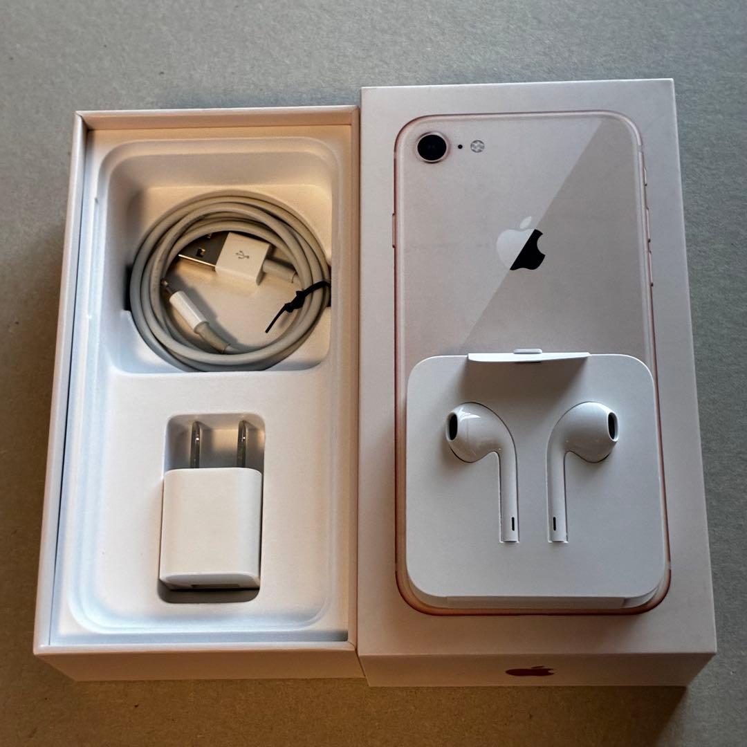 【美品】iPhone 8 64GB（箱/アクセサリー有）