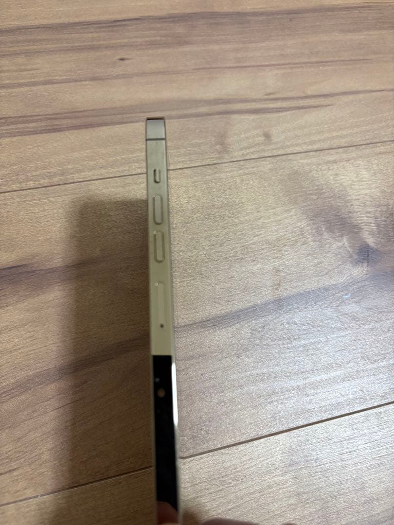 iPhone 13 ProMax 画面、背面ひび割れ ジャンク