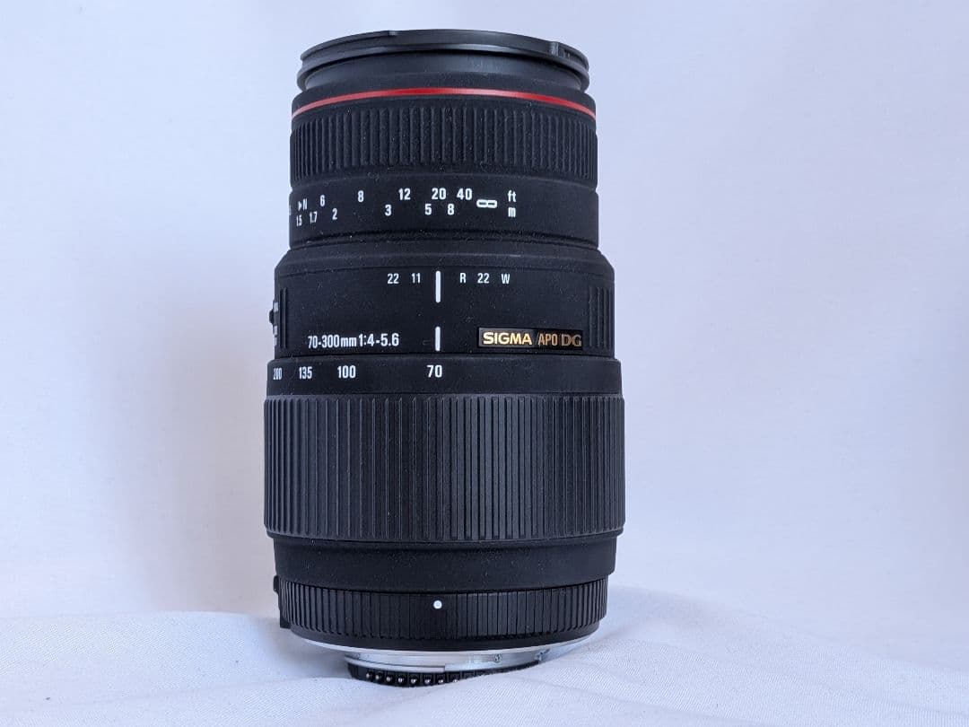 ​【マクロ機能付】SIGMA 70-300mm APO DG ニコン用 ケース付