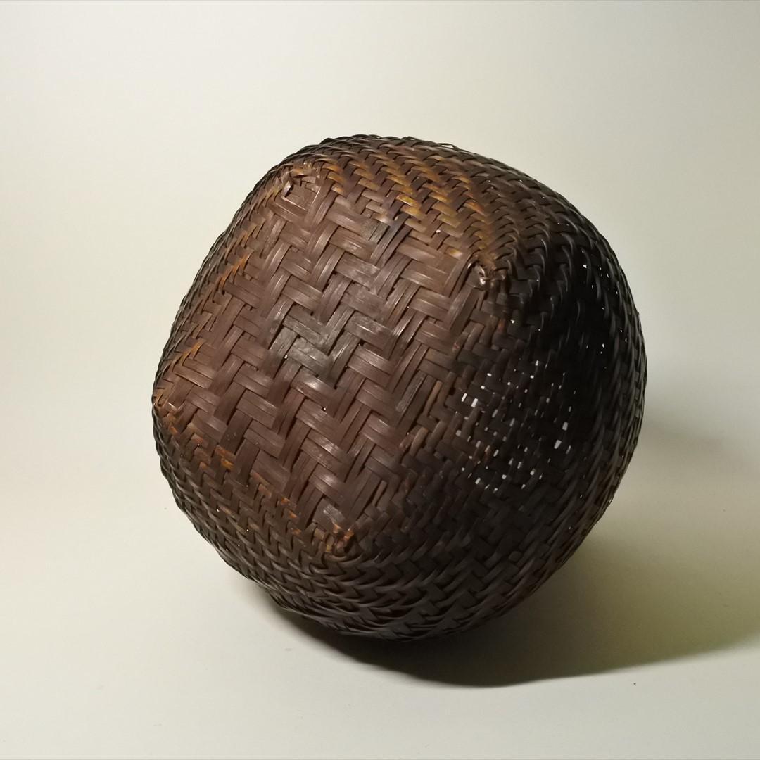 明治時代　竹製　桂川　籠　花生　花入　掛花生　骨董品　アンティーク