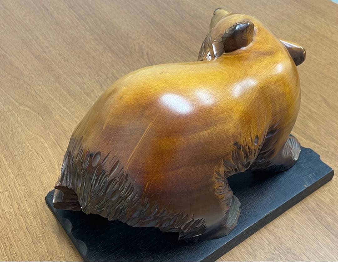木製クマの彫刻 置物