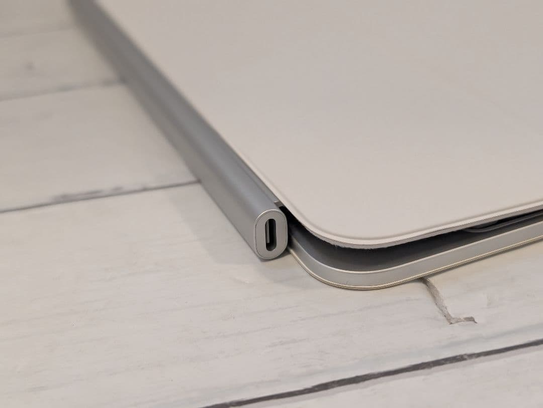 【美品】純正Magic Keyboard 13インチ iPad Pro (M4)