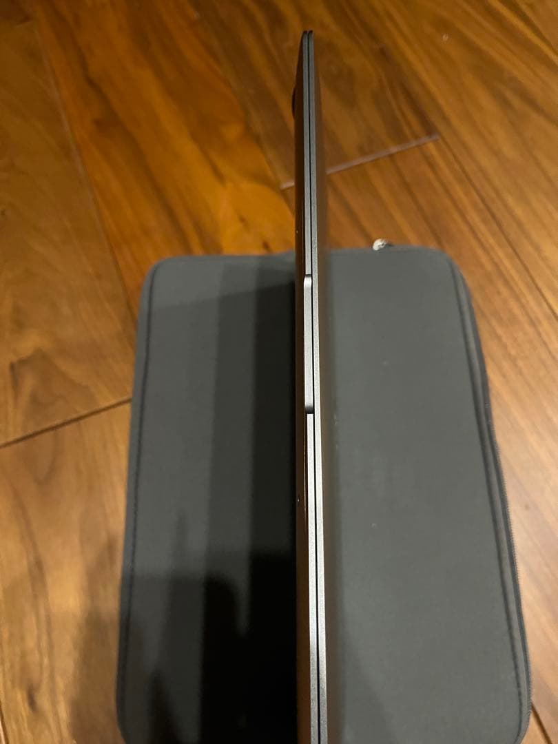 【極美品】Apple MacBook Air 13インチ A2337