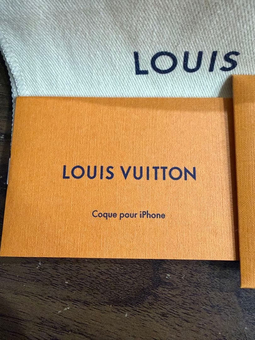 LOUIS VUITTON iPhone 15 Pro 用ケース