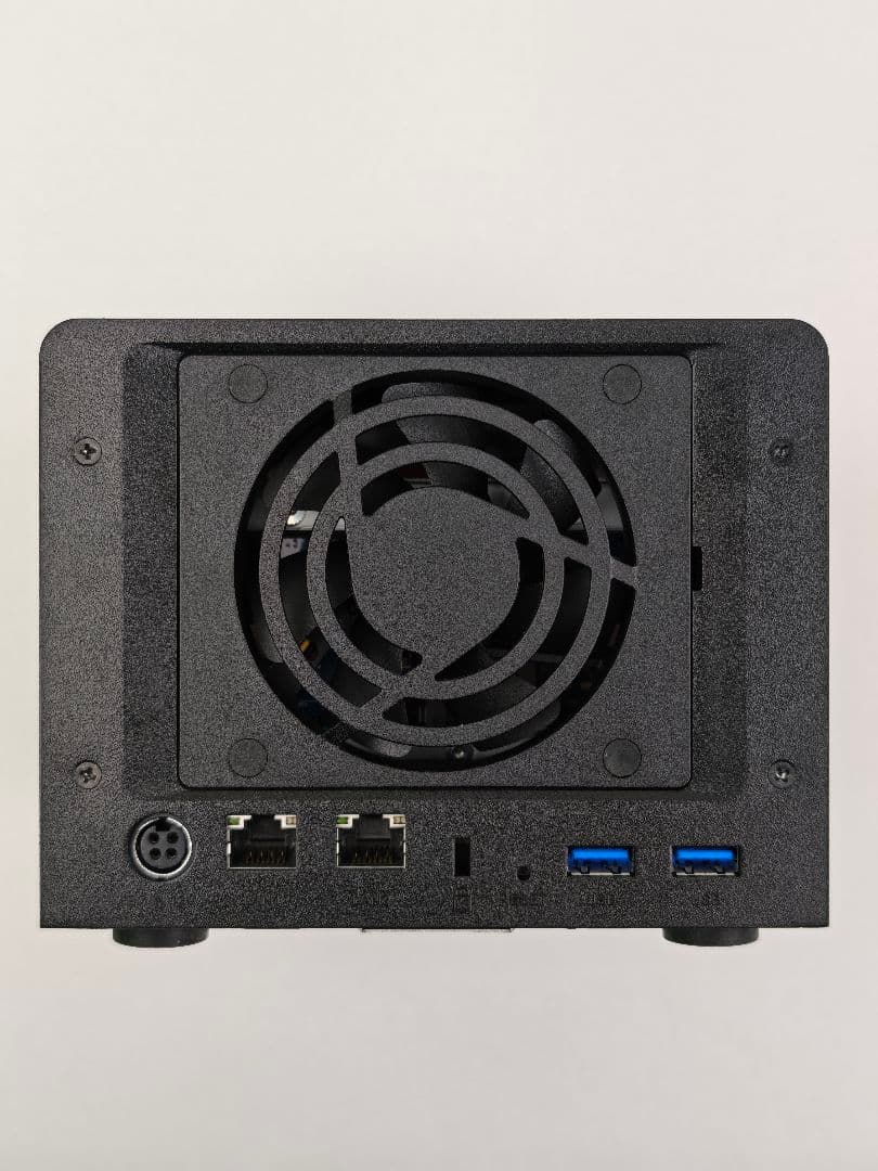 Synology DS620slim 6ベイNAS 2+4GB メモリ