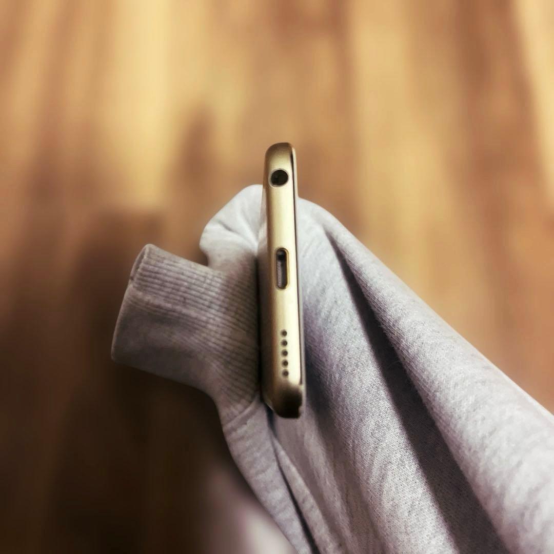 【美品】Apple iPod Touch 第6世代 64GB ゴールド