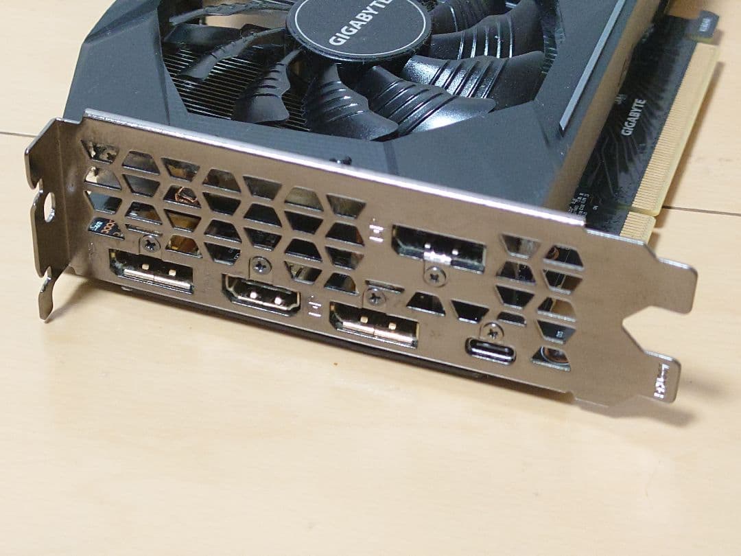 グラフィックボード・グラボ・ビデオカード GeFroce RTX 2070 GIGABYTE WINDFORCE 8G