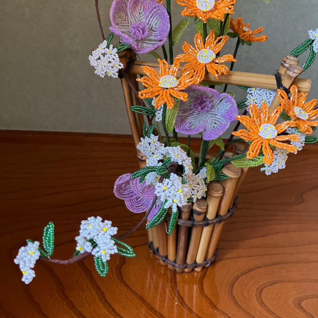 ビーズフラワー　アネモネ　はま菊　こでまり