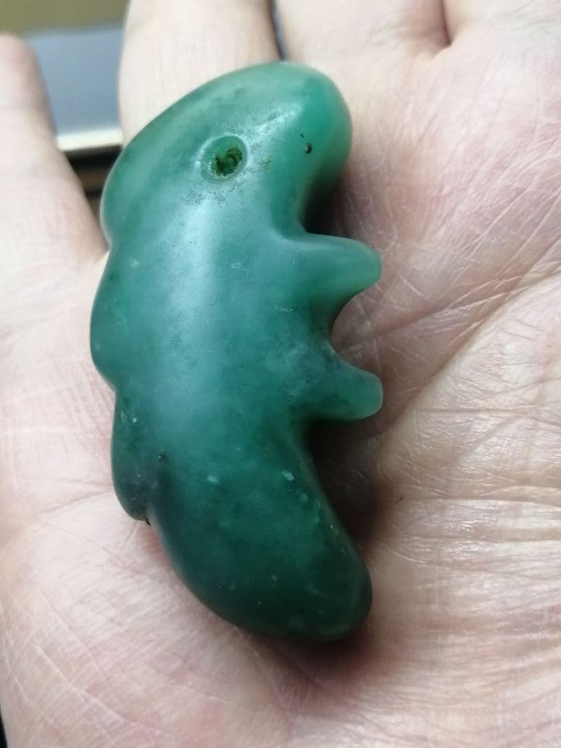 ★古墳期『糸魚川翡翠獣形勾玉』発掘品。『超古代翡翠』5.8cm　儀式用勾玉です。