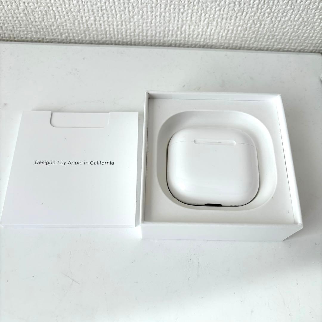 AirPods4 本体 ￥2,9800ノイズキャンセリング搭載、ケース・片耳 L