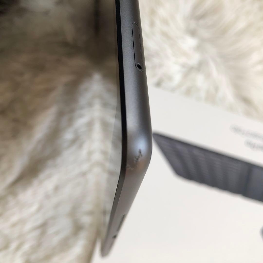 【早い者勝ち】iPad 第8世代 128GB SIMフリー 【すぐ発送】