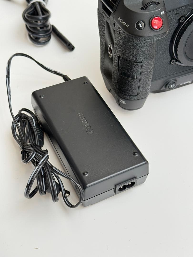 美品！通電時間推定200時間台 リグ付き Canon EOS C70
