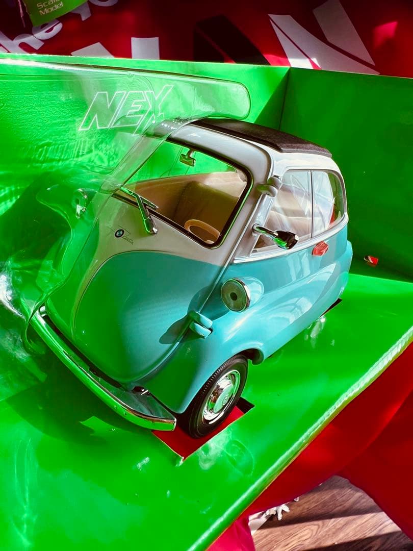 ISETTAイセッタ300ダイキャストミニカー1/18新品