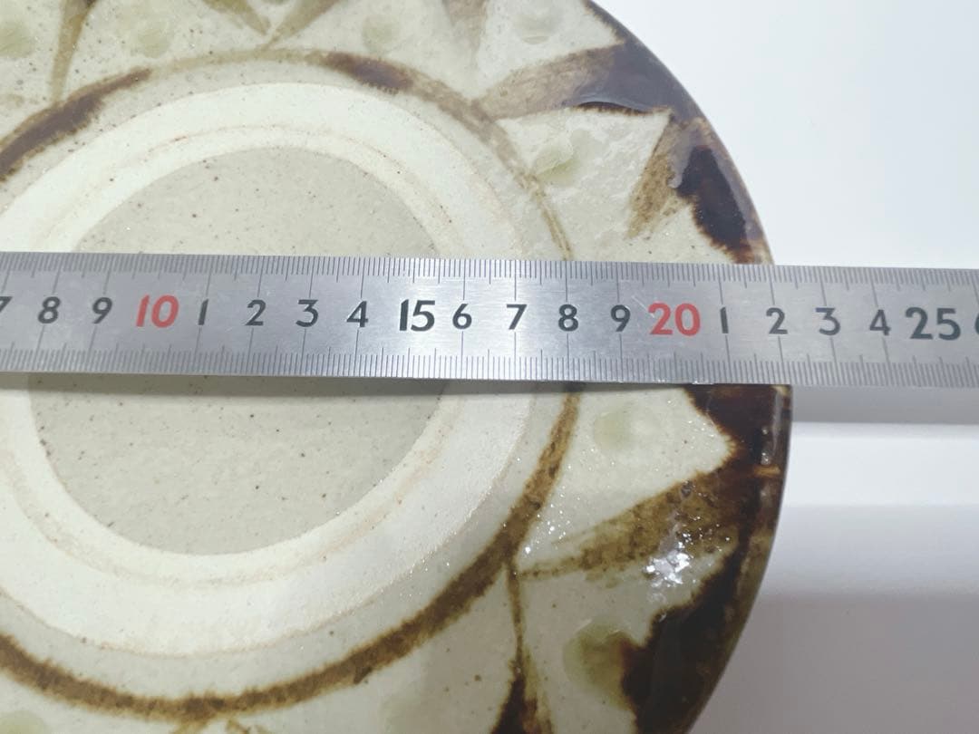 新品⭐︎沖縄　やちむん　お皿　大きめ