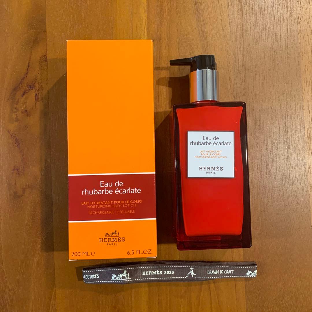 Eau de rhubarbe éclarate ボディローション 200mL