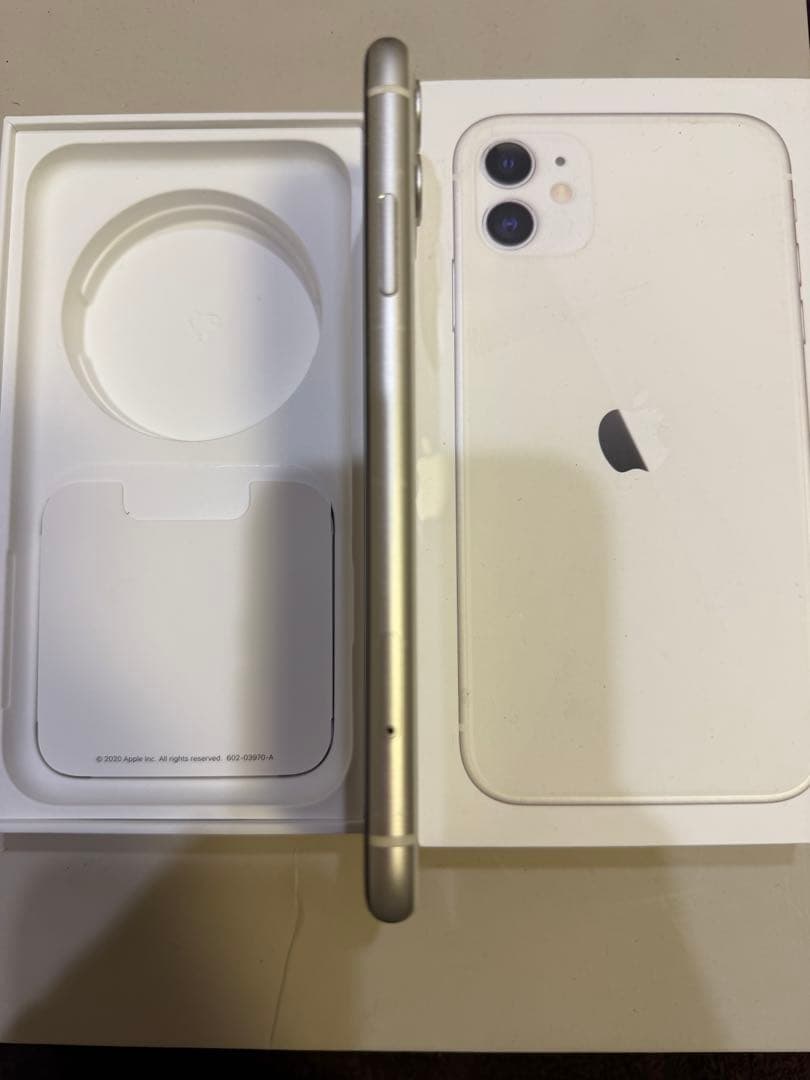【美品】iPhone11 128GB ホワイト