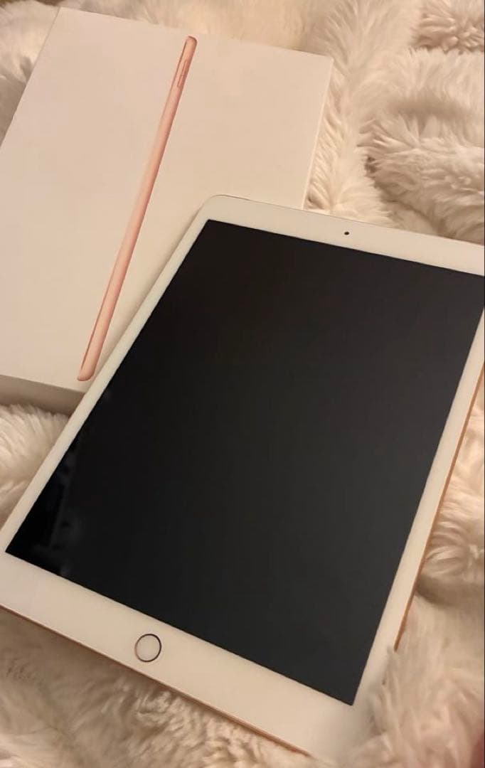 【美品】iPad 第8世代 32GB Wi-Fiモデル バッテリー容量100%