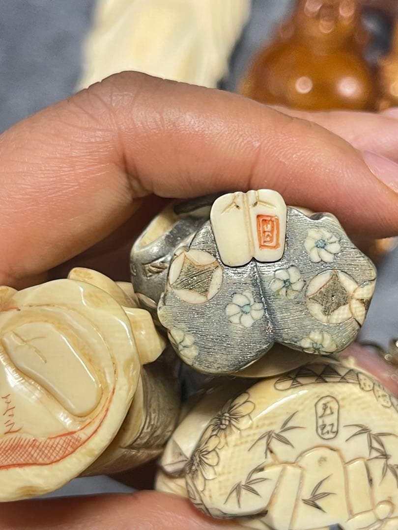 極上　時代物、在銘　和彫人物根付、重约1199g