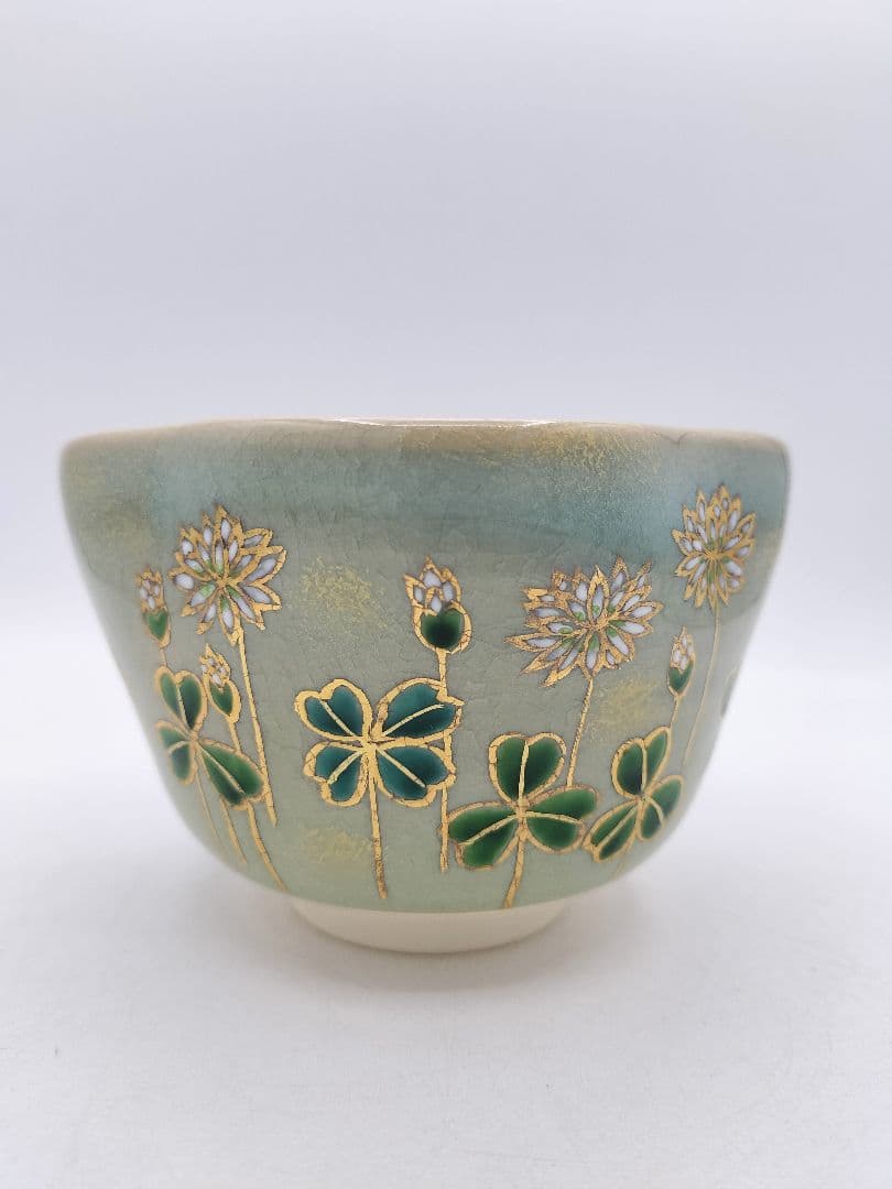 d130 【新品・未使用】茶碗 色絵 四葉のクローバー 八木海峰 紙箱 茶道具