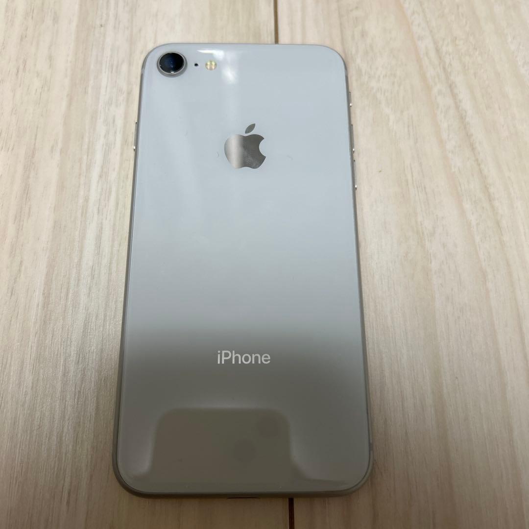 Apple iPhone 8 本体64GB SIMフリー