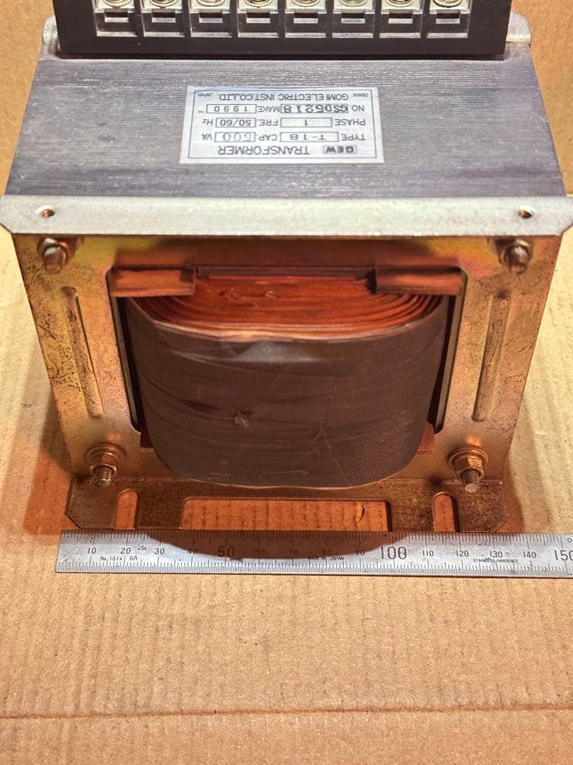 変圧器 トランスGOMI T-1B 1次200V 2次 100V 500VA