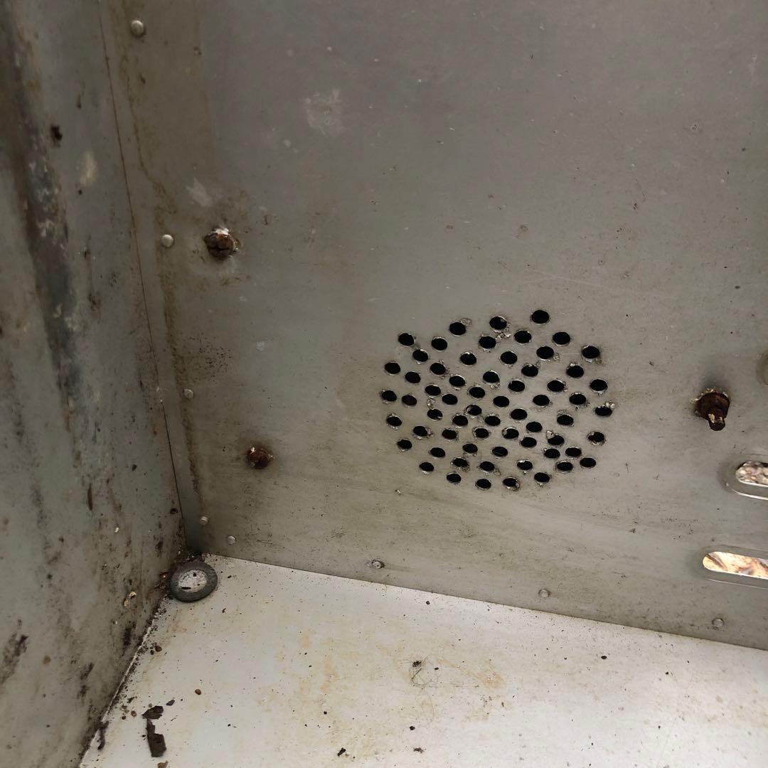アルミ製犬用ケージ 通気孔付き