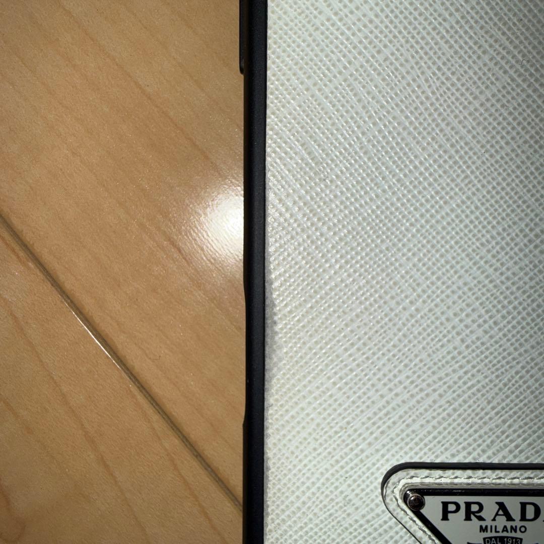 iPhoneアクセサリー PRADAiPhone16promax