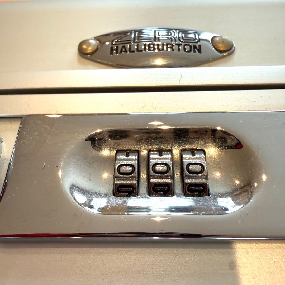 希少ヴィンテージ！ ZERO HALLIBURTON アルミニウムケース！