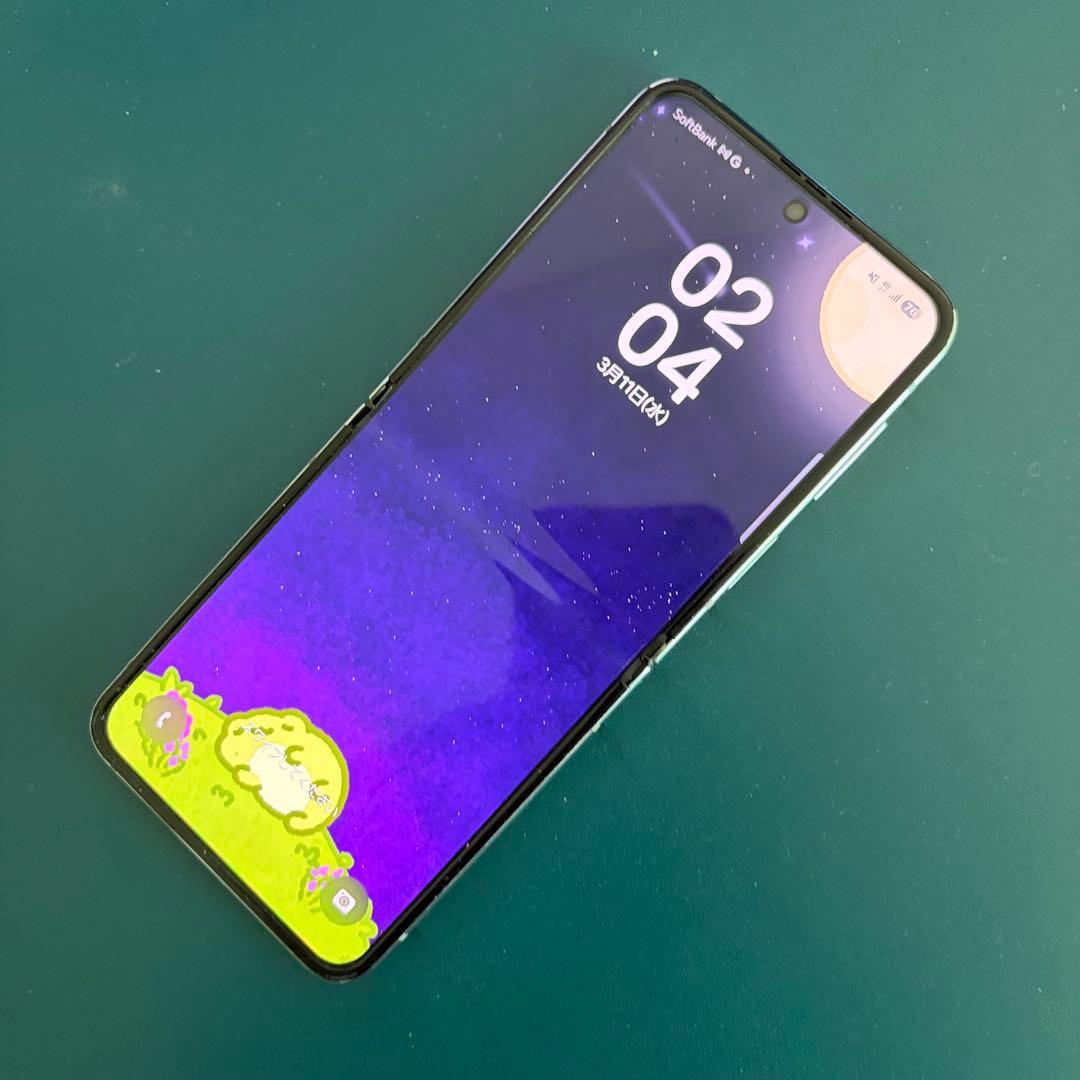 かなり綺麗 GALAXY z flip 5 ドコモ 国内版
