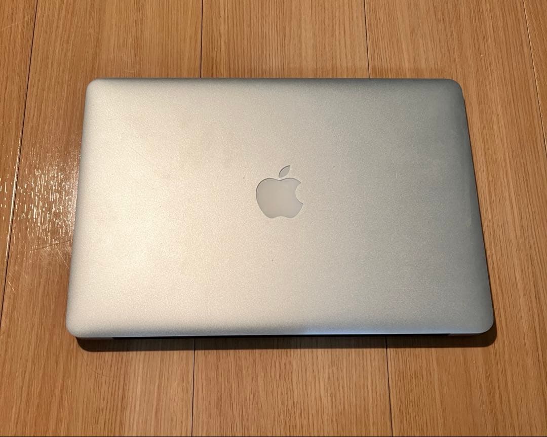 Apple MacBook Air 13インチ シルバー充電付