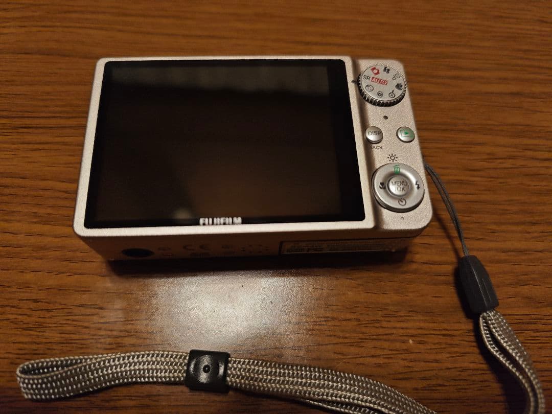富士フィルム　FINEPIX J250 デジカメ　バッテリー 充電器 ケース