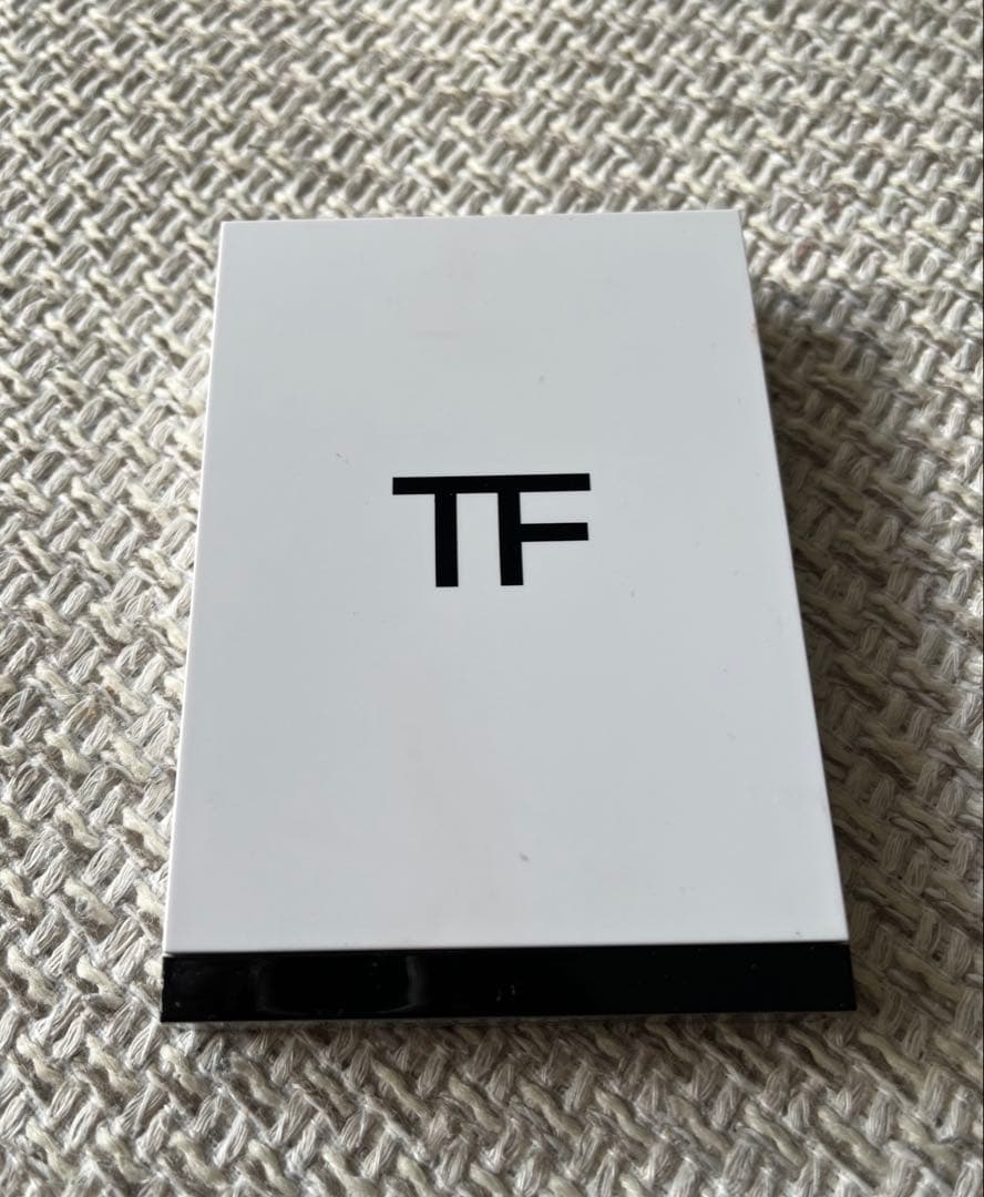 トムフォード TOM FORD アイカラークォード インソレントローズ