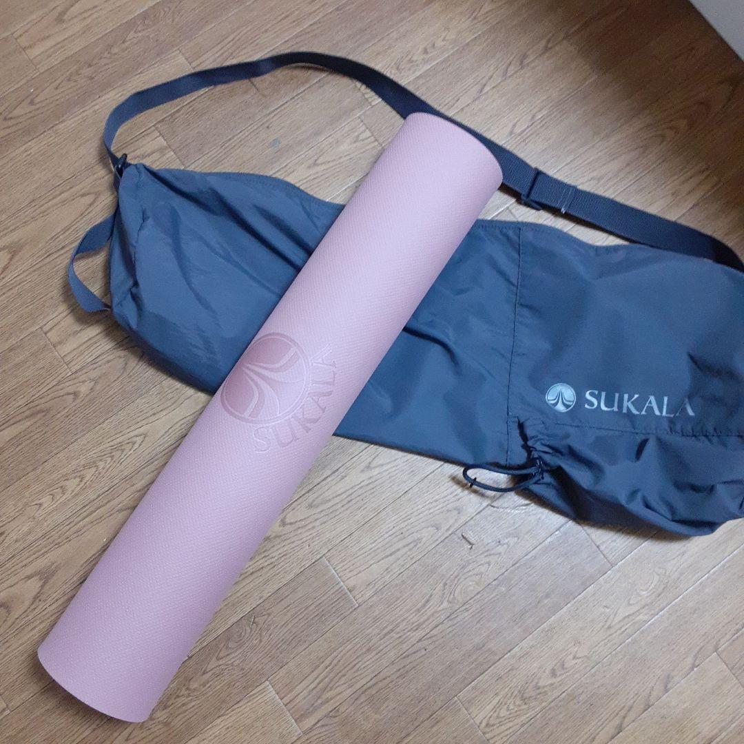 SUKALA ピンク エクササイズマット 収納バッグ付き、美品