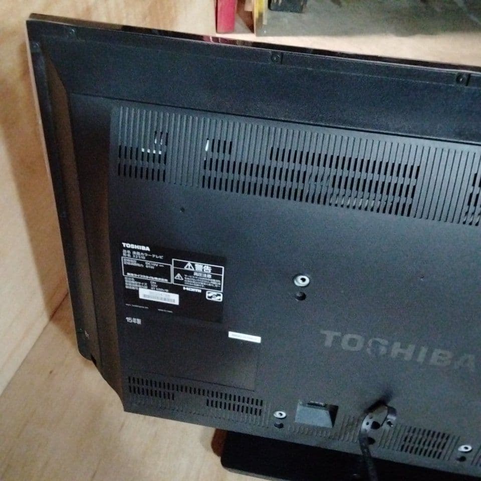 東芝 32型液晶テレビ REGZA 32S10 2015年製