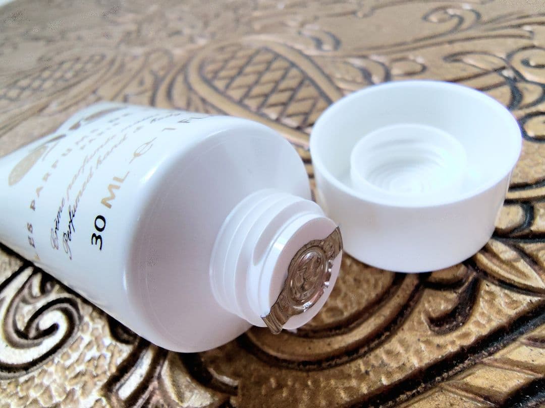パルファン ロジーヌ パリ　ゼスト ド ローズ　50ml　コフレセット