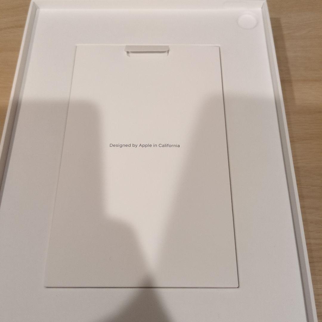 【美品】iPad Air 第5世代 Wi-Fi　パープル