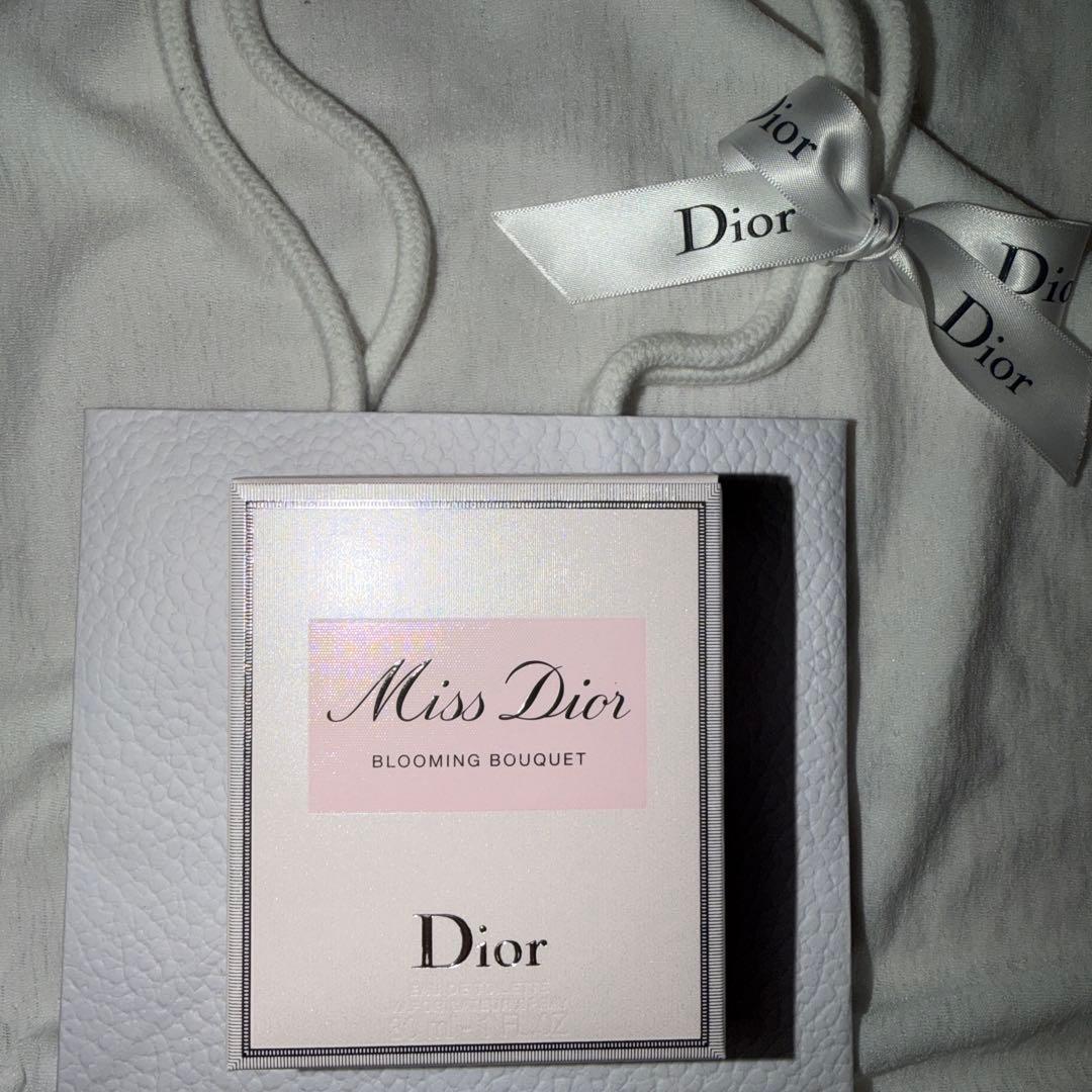 【紙袋あり】DIOR ブルーミング ブーケ オードゥトワレ 30mL