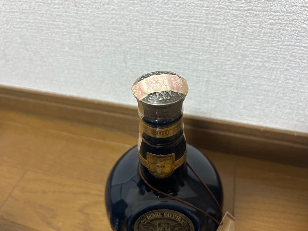  SALUTE 21YEAR OLD 箱無し　未開栓