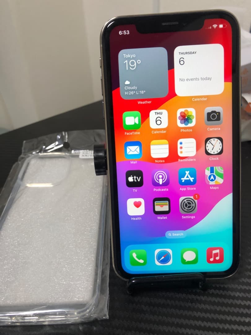 スマートフォン本体 IPhone XR 128gb.