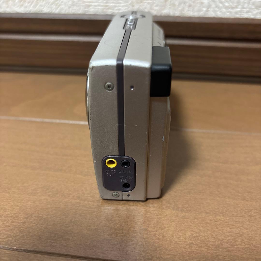 デジタルカメラ FUJIFILM FinePix 1500