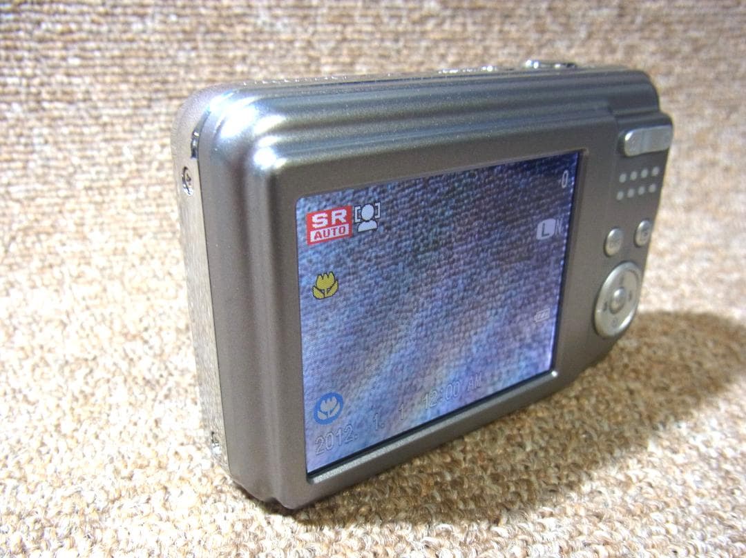 FUJIFILM FINEPIX AX600 富士フィルム製デジカメ 動作OK
