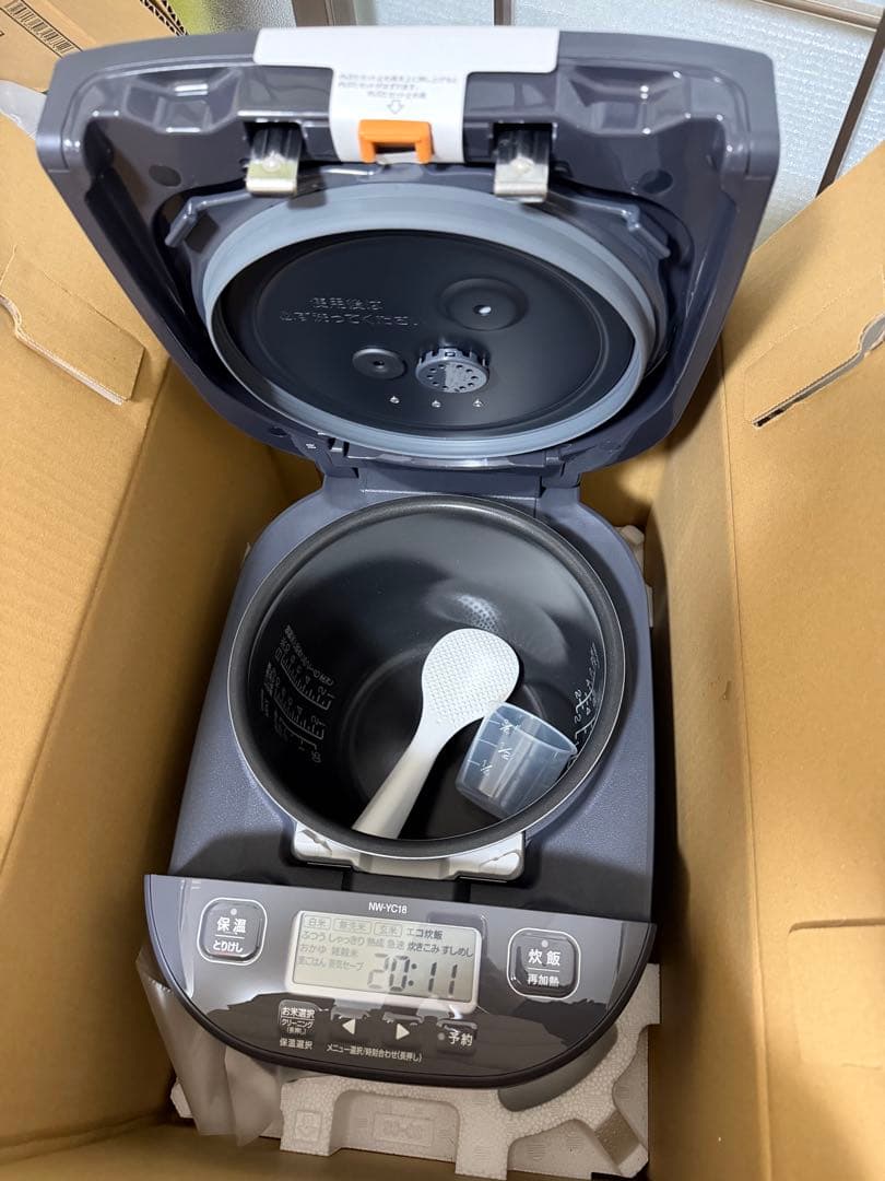 Zojirushi NW-YC18-BZ 炊飯器 1.8L スレートブラック