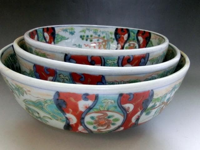 鉢■窓花唐草紋三鉢 蛇の目高台 赤絵 松竹梅 3つ鉢 伊万里(江戸後期～明治)■