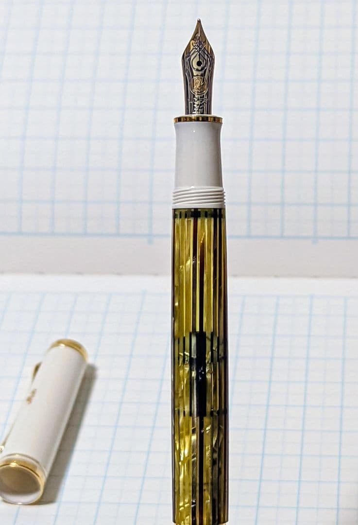 ペリカン 万年筆 PELIKAN M400 (EF) + レザーケース