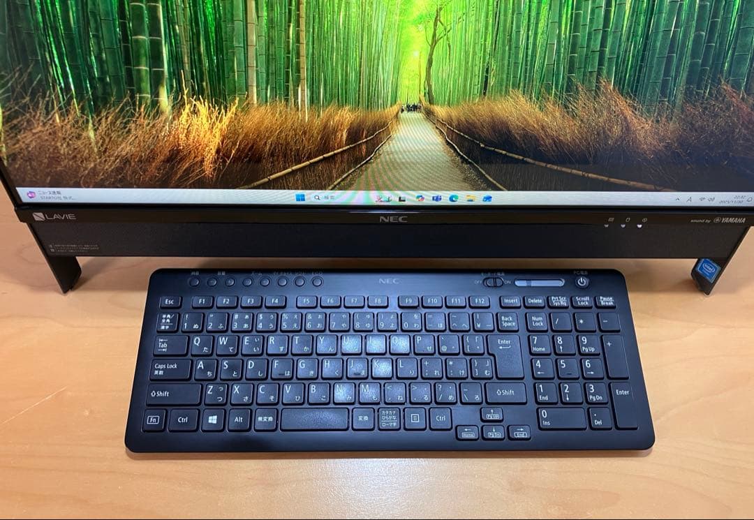 一体型デスクトップパソコン　高画質フルHD　動画編集　カメラ　オフィス付