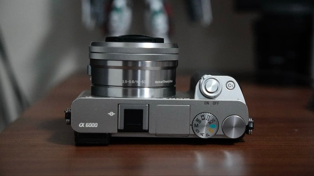 SONY α6000 レンズキット バッテリー2個 英語変更可